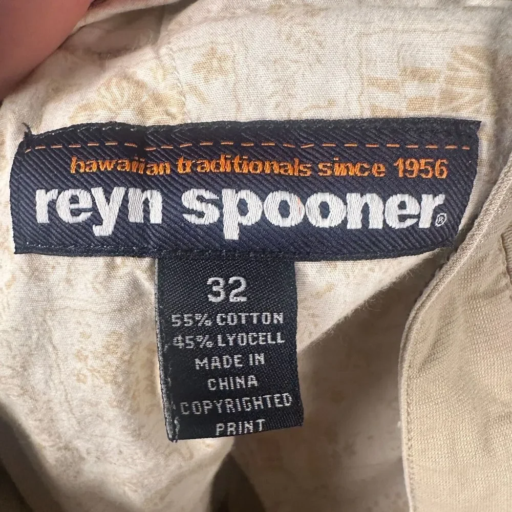 Reyn Spooner Shorts Men's 32 Beige Marlin Fish All Over Embroider 7